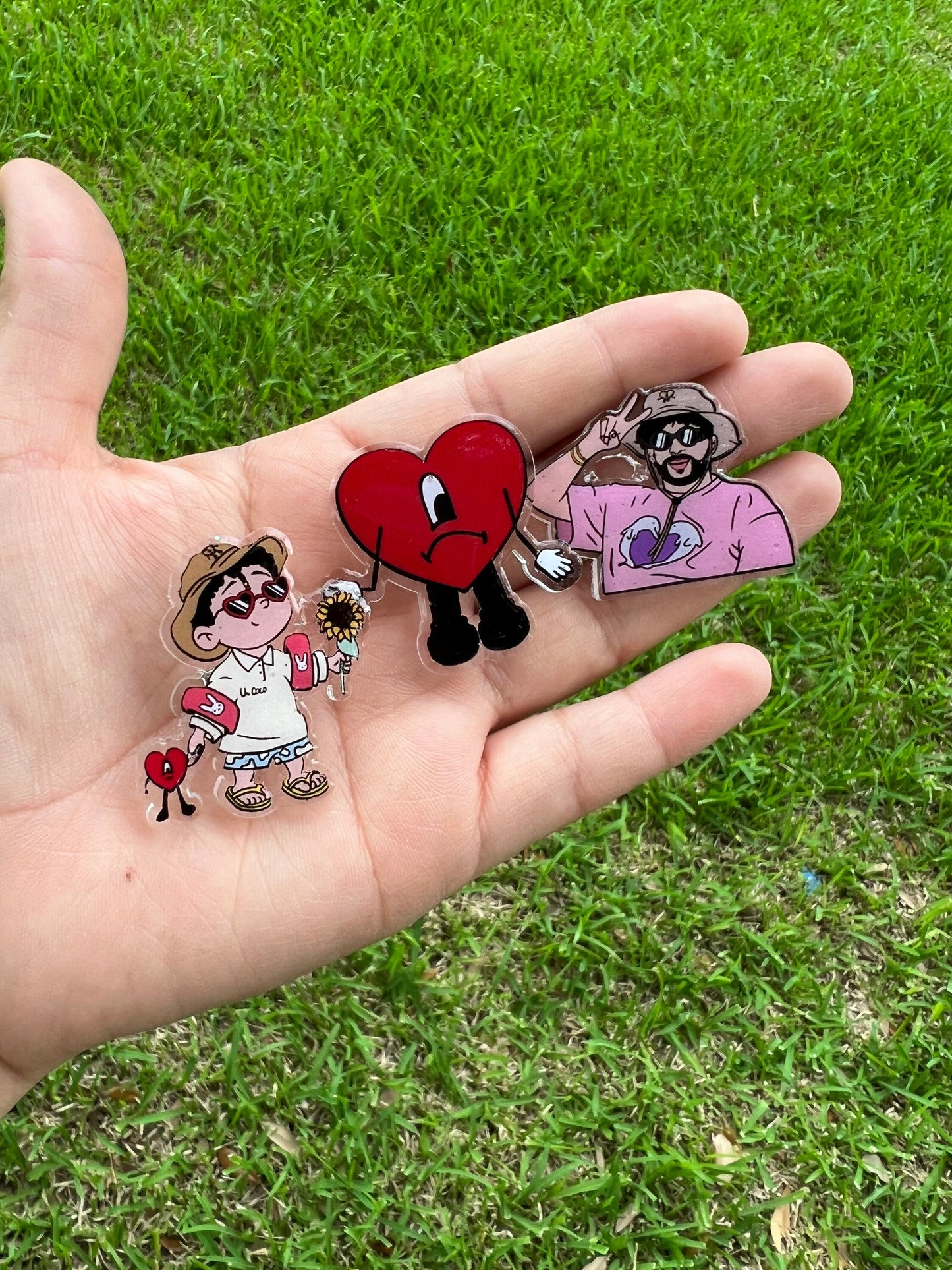 Un verano sin ti pins| Bad bunny merch | bad bunny accessories | el conejo malo | Bad bunny pins