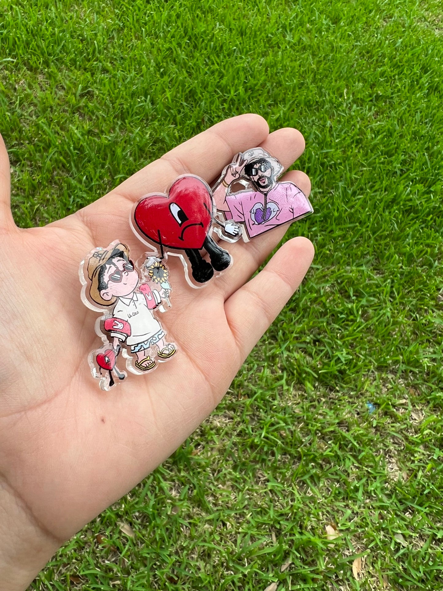 Un verano sin ti pins| Bad bunny merch | bad bunny accessories | el conejo malo | Bad bunny pins