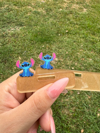 Blue alien Badge topper
